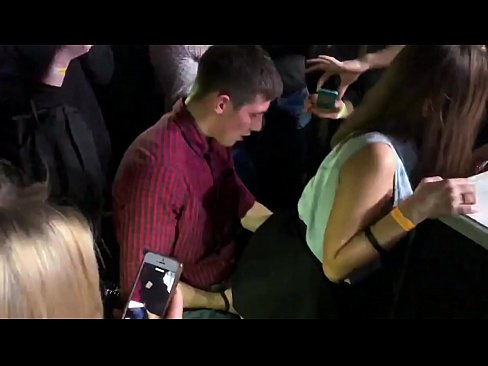 ❤️ sex tūturu i roto i te nightclub Russian. 18-tau-tawhito Russian kotiro i roto i te nono me te tara fucked i roto i te nightclub Porno i mi.qizpornolar.ru ❌